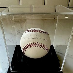 Signed NY Yankees Mariano Rivera baseball